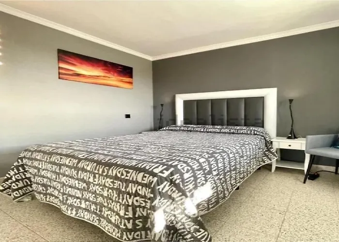 Traumhafte Mit Panoramablick Und Pool By Casas Cocodrilo Apartment Playa del Ingles (Gran Canaria)